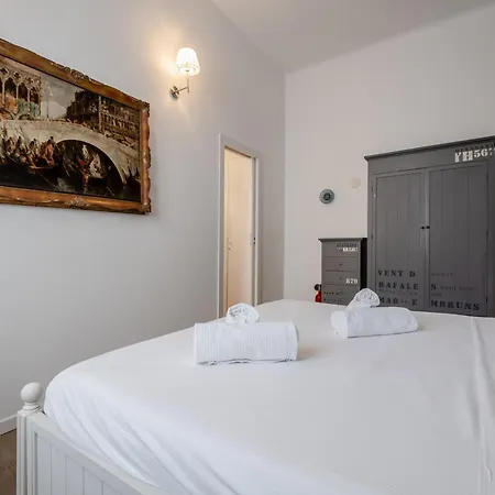Daire Modern 150m From Turro M1 *